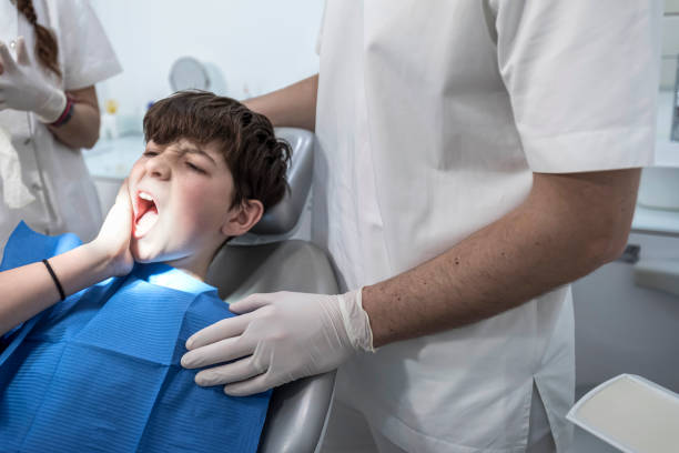 Best Broken or Chipped Tooth Repair in Kean University, NJ